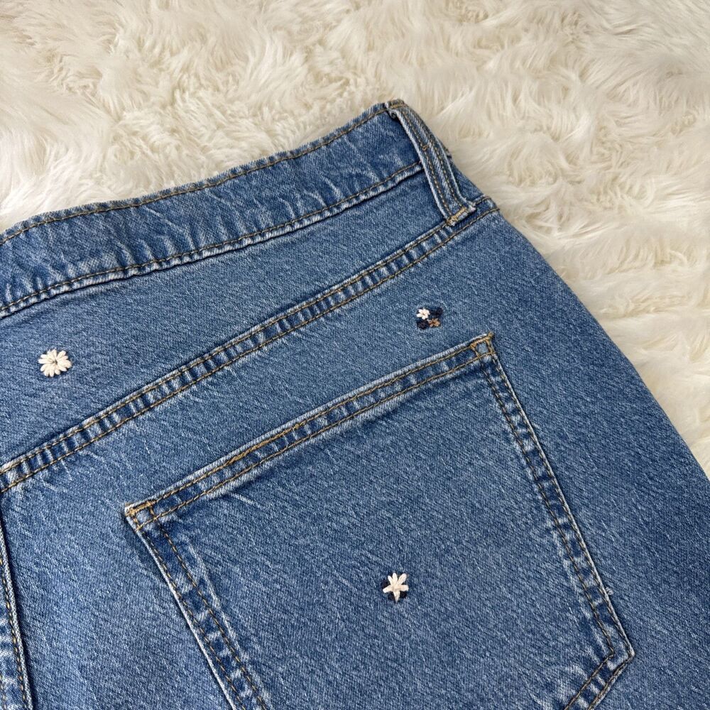 Universal Thread Vintage Straight Jeans 16/33 (36x26) Embroidered Denim Womens - Picture 8 of 11